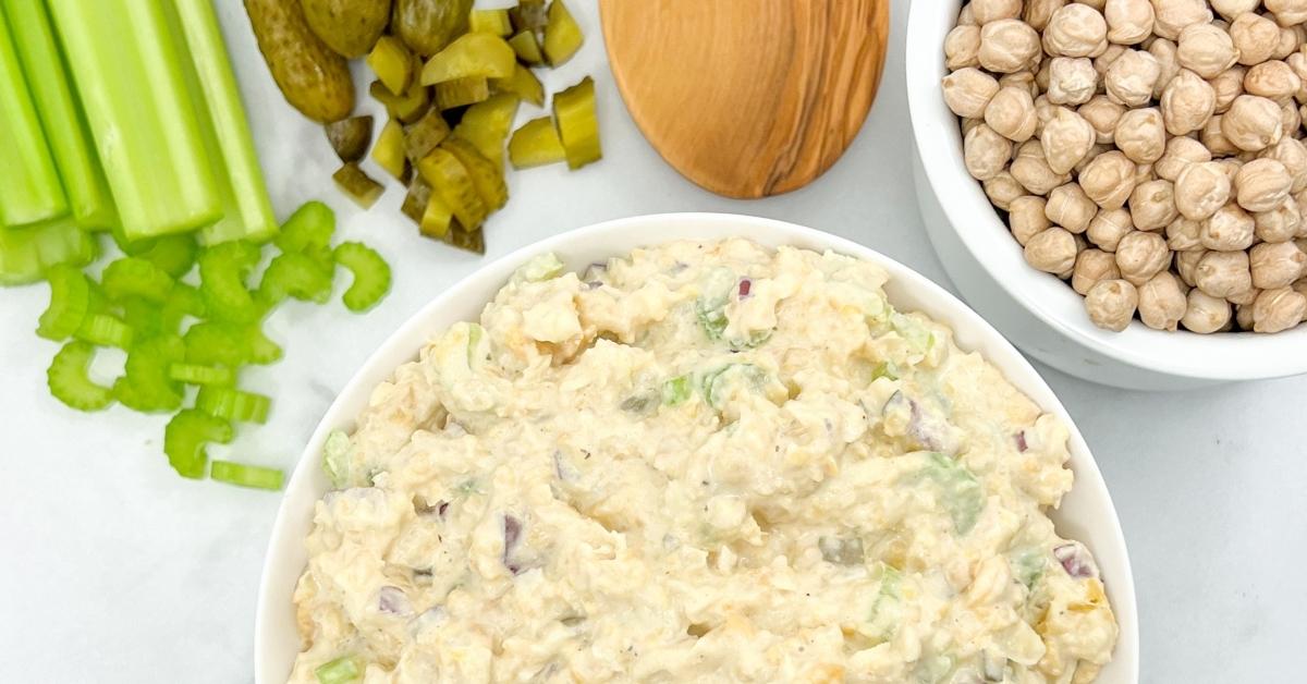 chickpea salad sandwich 