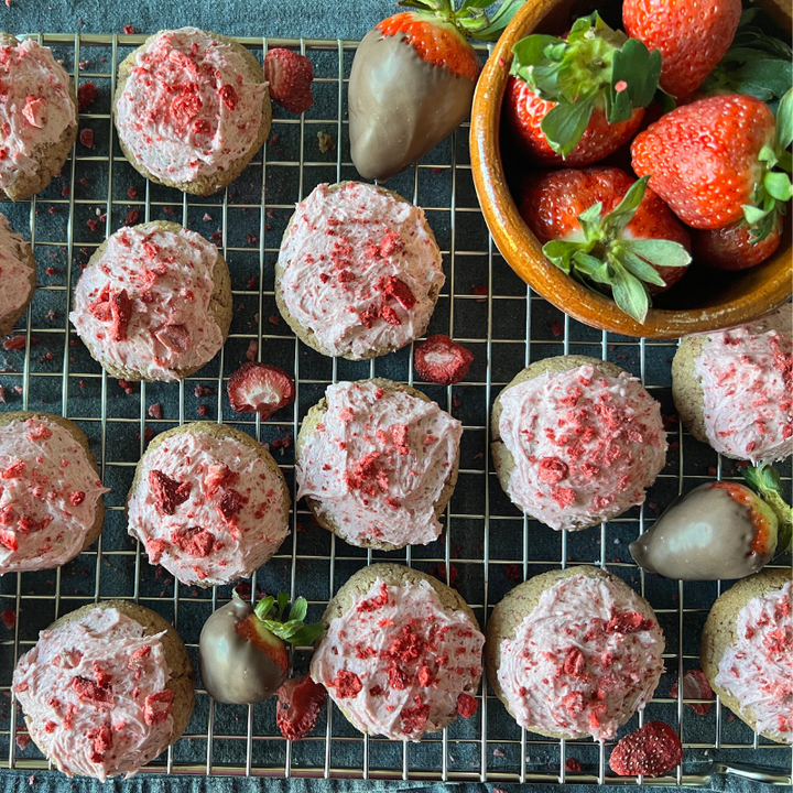 Strawberry Buttercream Cookies